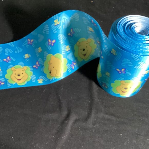 Winnie the Pooh fabric & ribbon - Picture 3 of 4